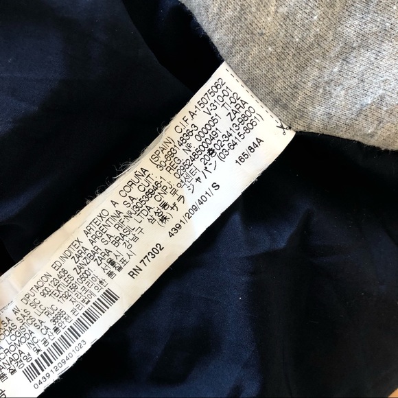 Dark blue puffer coat with hood - Picture 12 of 12